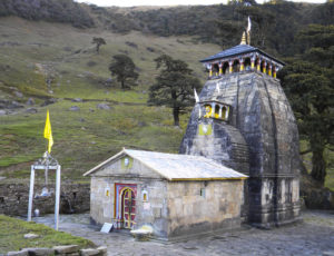 Madhyamaheshwar_Temple,_Uttarakhand