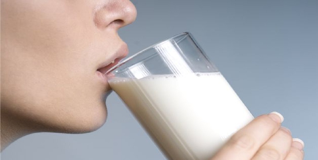 दूध पीने के बाद गलती से भी न करें इन चीजों का सेवन, वरना पड़ सकता है भारी | Khabar Uttarakhand News
