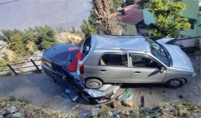 big road accident in dehradun