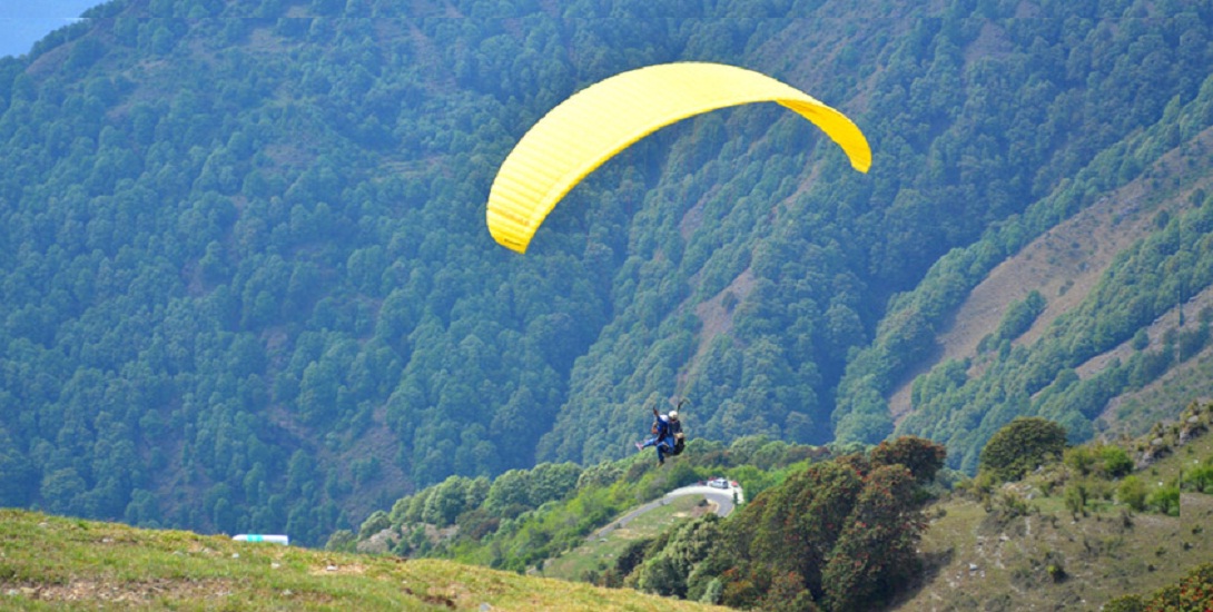 pauri paragliding