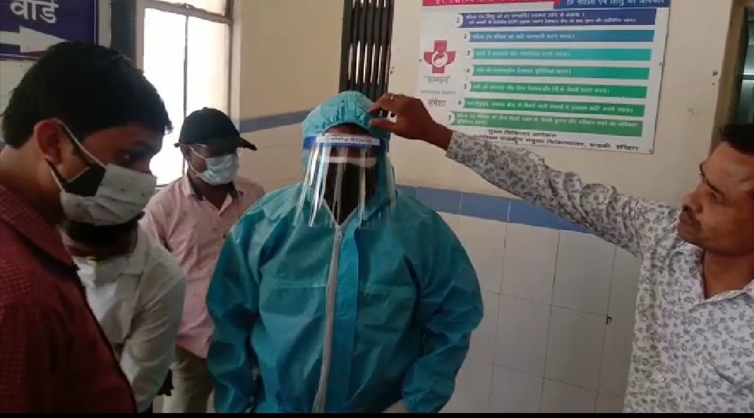 BJP MLA inspects hospital wearing PPE kit