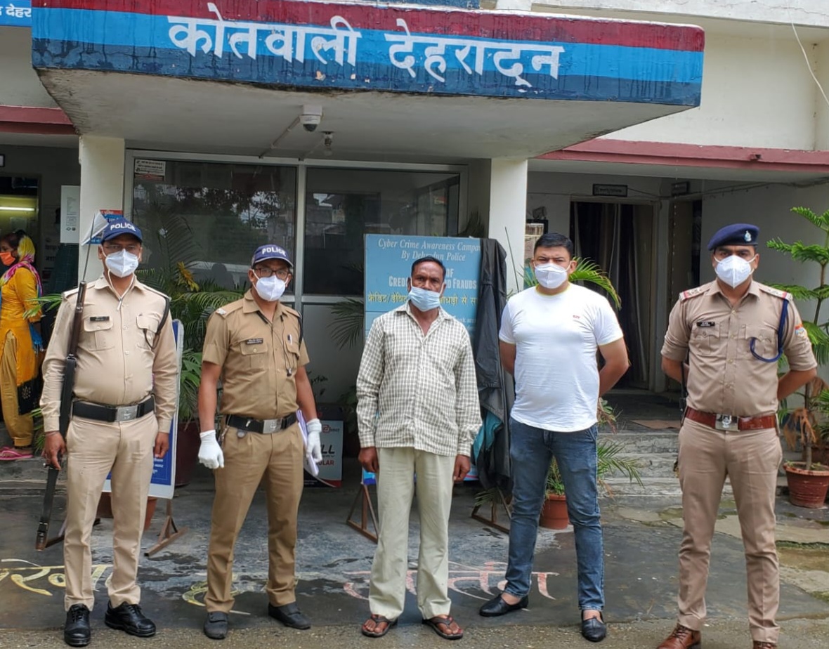 देहरादून : कोतवाल रितेश शाह की टीम को बड़ी कामयाबी, 23 सालों से वांछित इनामी बदमाश को किया गिरफ्तार