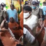 रूडकी VIDEO : आरोपी को छुड़ाने पहुंचे भाजपा कार्यकर्ताओं की दबंगई, कोतवाल को दिखा रहे थे रौब, डंडे से पिटाई