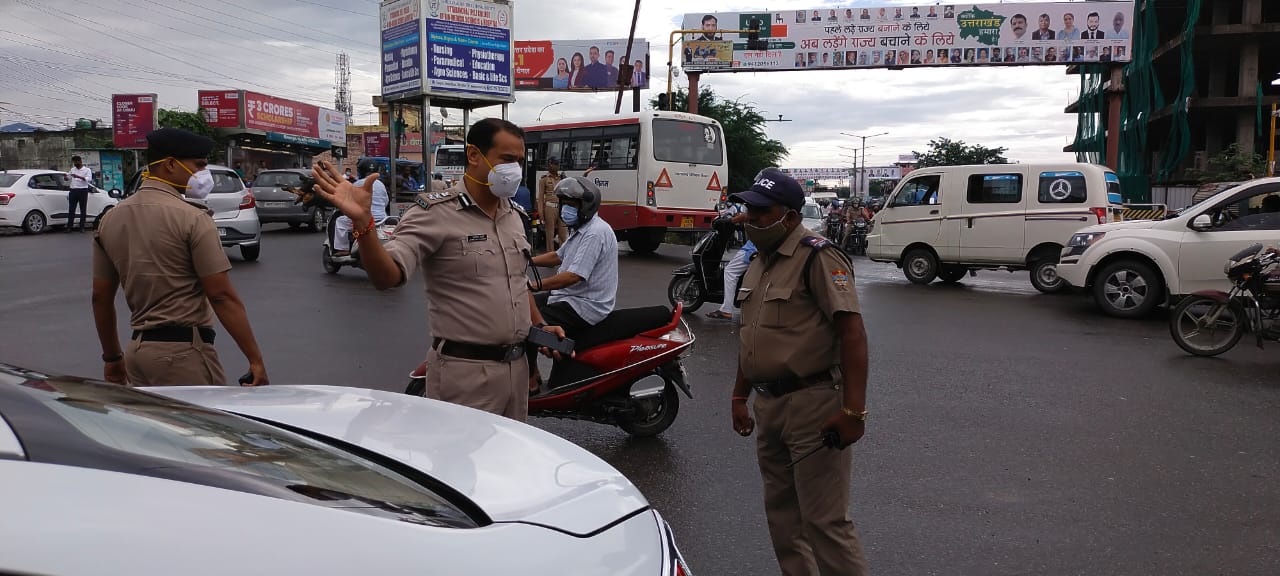 When the SSP himself came on the roads of Dehradun to take stock of the traffic