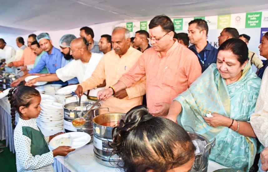 cm dhami in akshay patra yojna