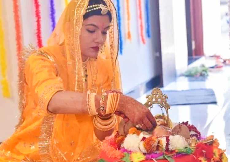 puja married to thakur ji story