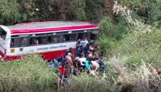 BUS HADSA IN MUSSORIE