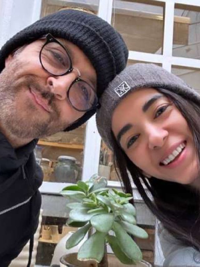 गर्लफ्रेंड सबा के साथ रोमांटिक वेकेशन पर पहुंचे ऋतिक