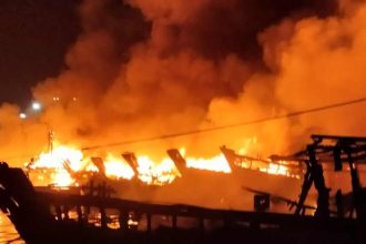 Who set fire to Visakhapatnam port, 40 boats burnt to ashes