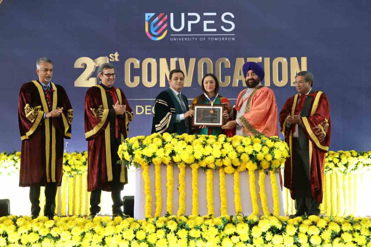UPES विश्वविद्यालय के 21वें दीक्षांत समारोह का हुआ आयोजन, 2,656 छात्रों को दी गई डिग्री UPES