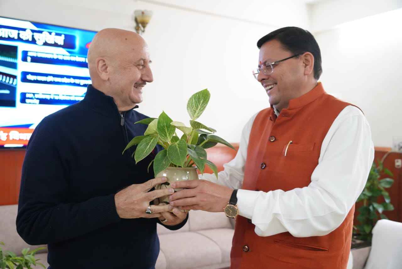 ANUPAM KHGER WITH CM DHAMI