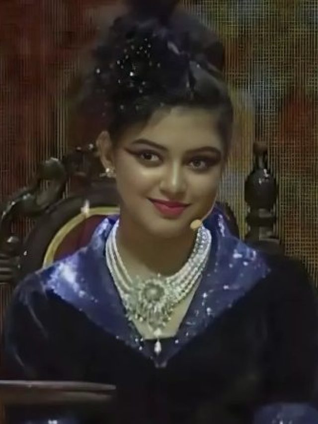 ARADHYA NEW LOOK AT SCHOOL ANNUAL FUNCTION-compressed