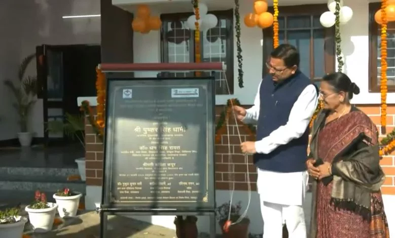सीएम धामी ने किया छात्रावास भवन का उद्घाटन