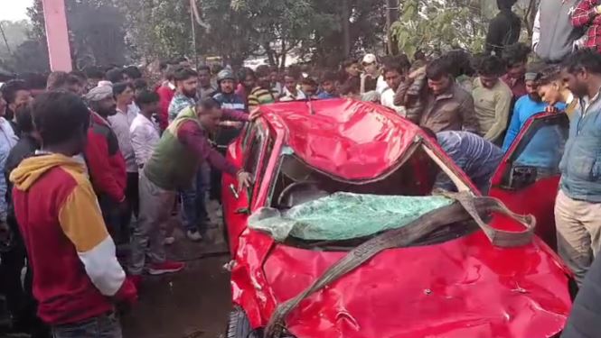 गंगनहर में समाई तेज रफ्तार कार, दंपति समेत मासूम घायल