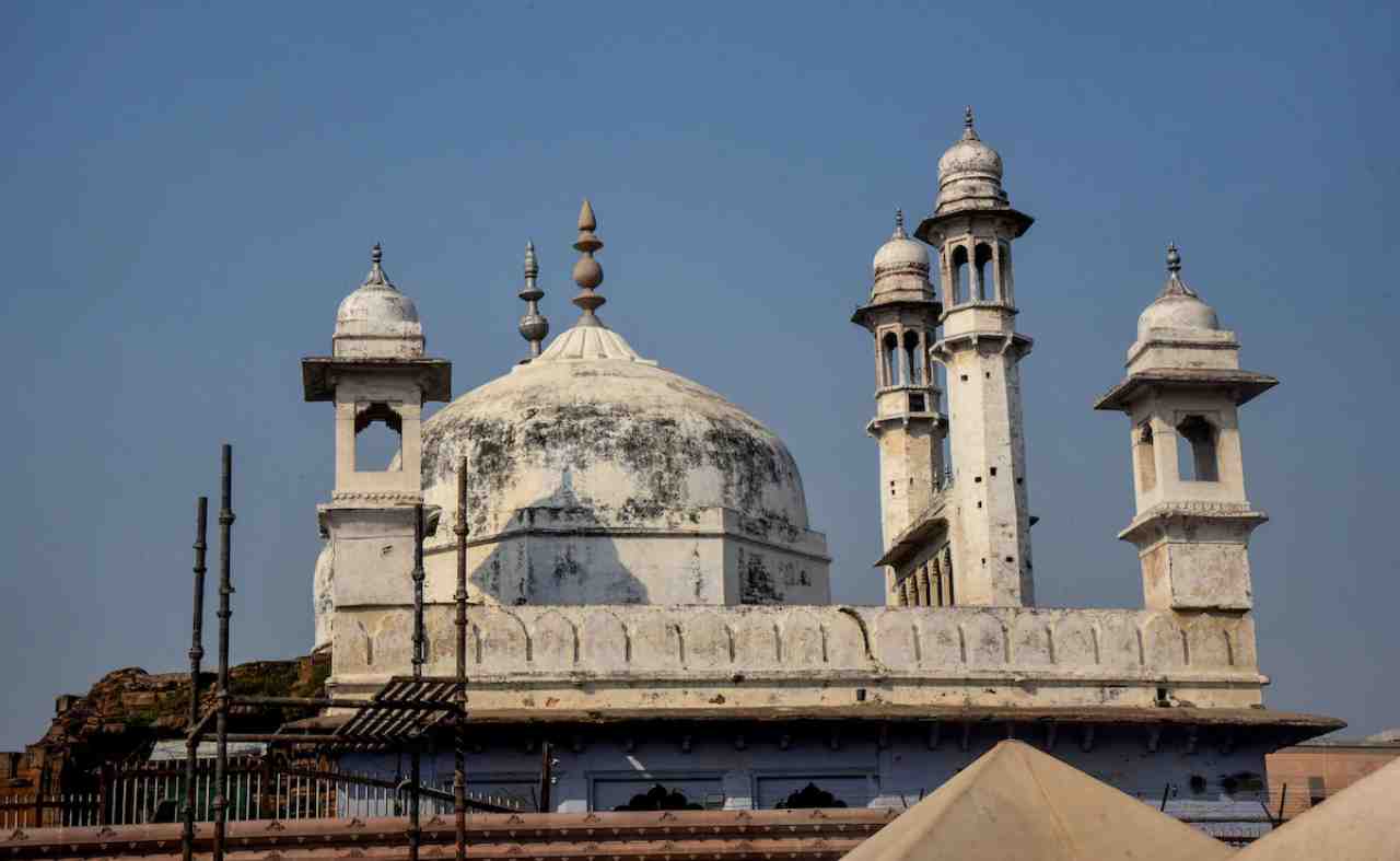 Protest against worship in Gyanvapi, appeal to Muslims to keep shops closed