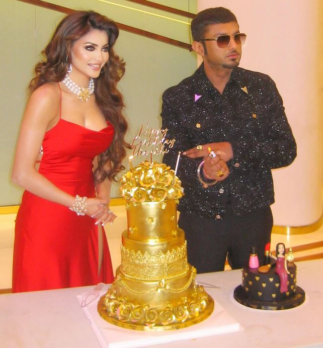 urvashi rautela birthday Honey Singh