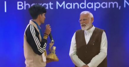 चमोली के पीयूष पुरोहित को किया PM ने Best Nano Creator अवार्ड से सम्मानित