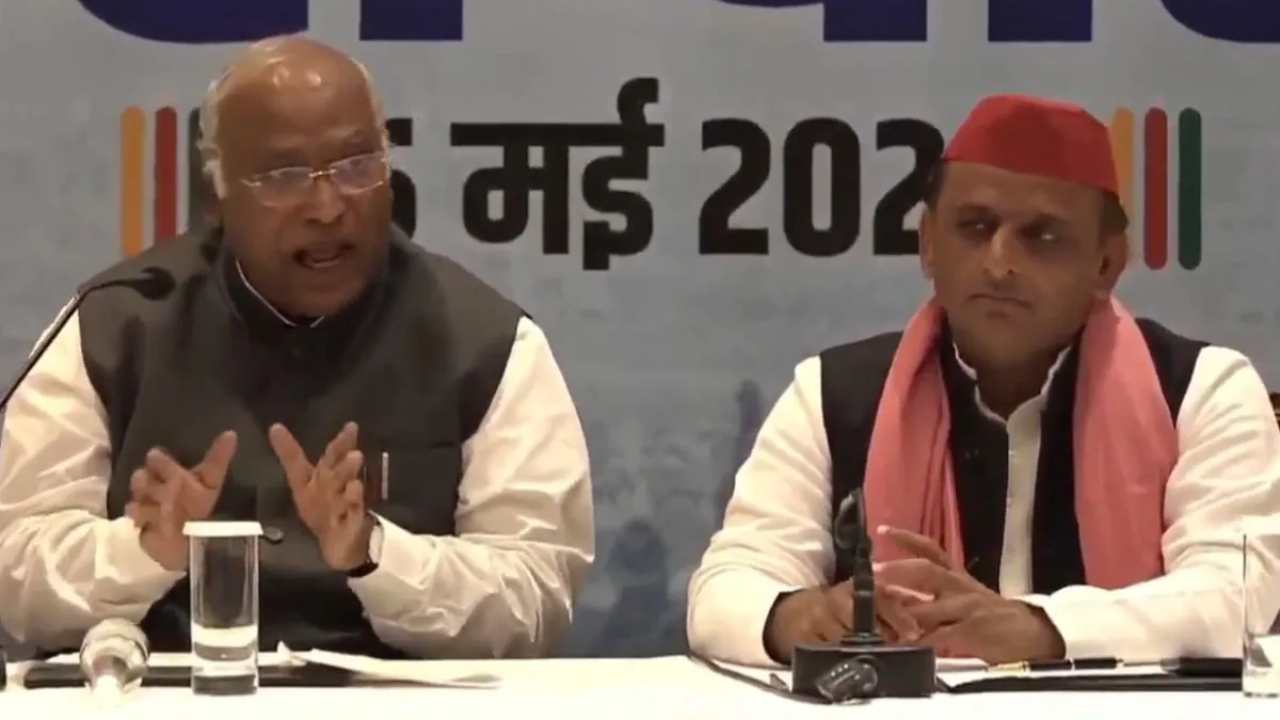 Kharge's target on PM