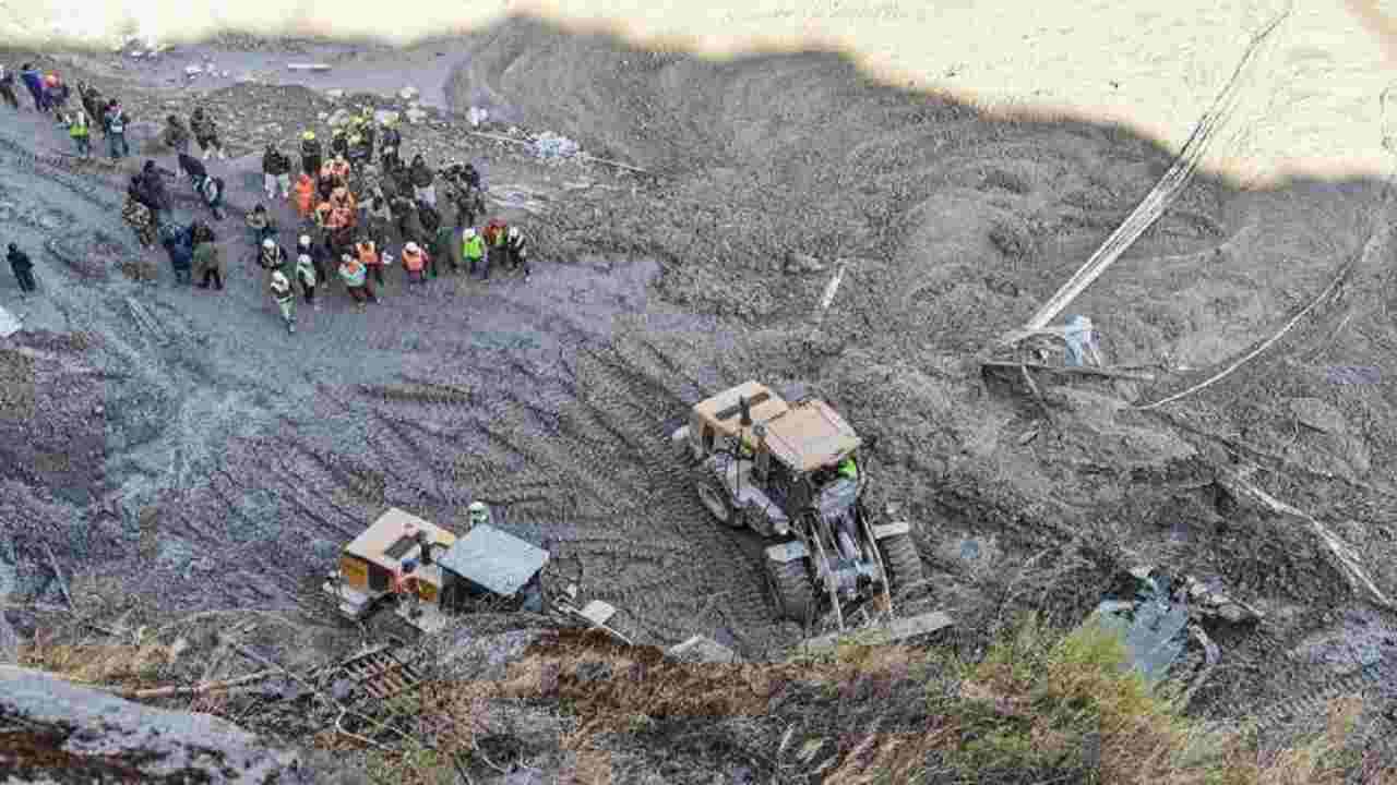 Stone mine collapsed due to heavy rain in Aizawl
