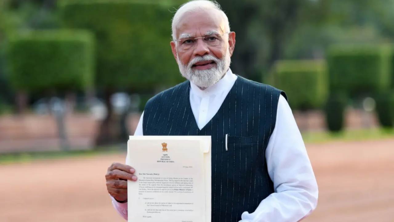 He will take oath in the cabinet along with PM Modi