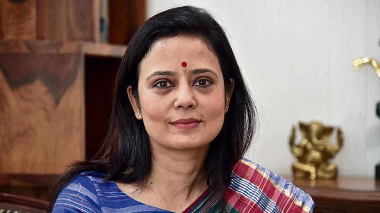 महुवा मोइत्रा पर FIR, जानें अब किस मामले में फंसी TMC सांसद FIR against Mahuva Moitra
