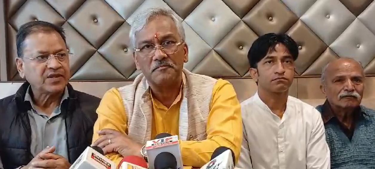 धामी सरकार गिराने के बयान पर घमासान, विधायकों की चुप्पी पर हरिद्वार सांसद ने साधा निशाना
