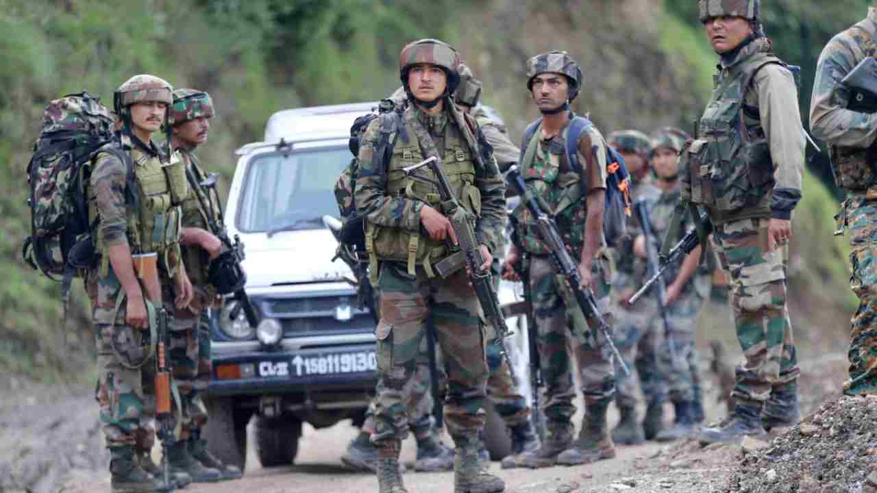 Terrorists opened fire before PM's rally in Doda, two soldiers martyred, two injured