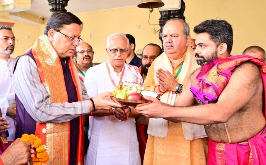 सीएम धामी