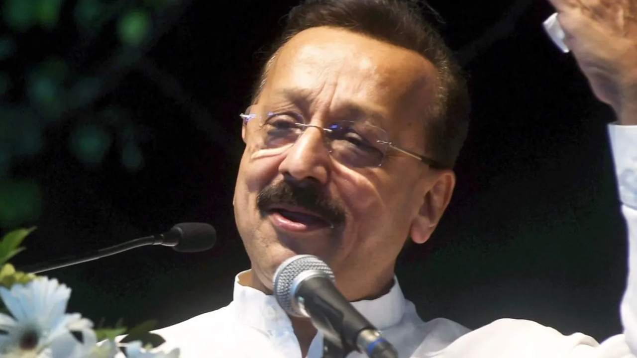 Baba Siddique shot dead, two accused arrested