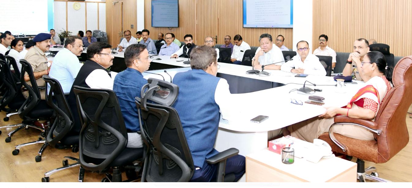 राधा रतूड़ी