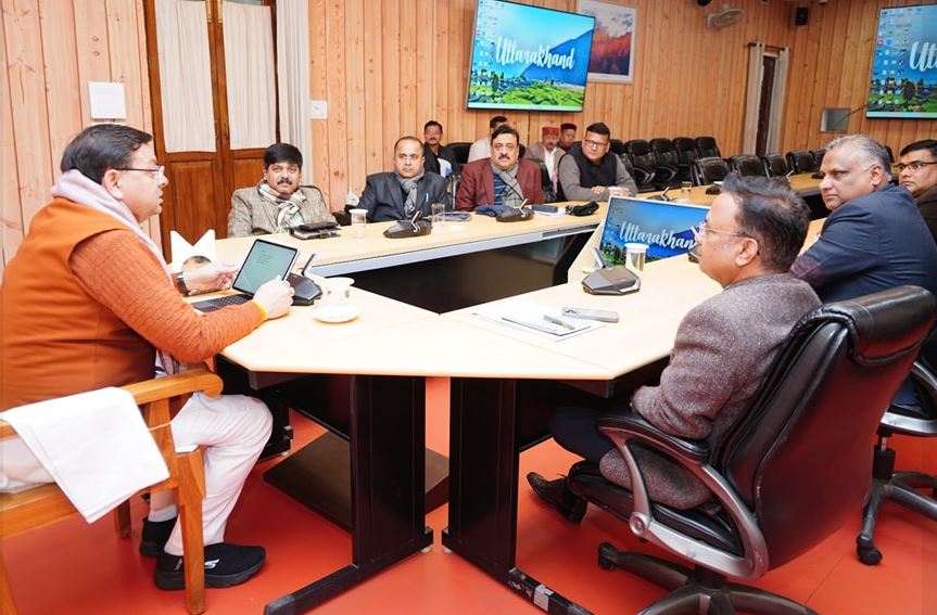 अस्पताल से सामने आई अव्यवस्थाओं का CM ने लिया संज्ञान