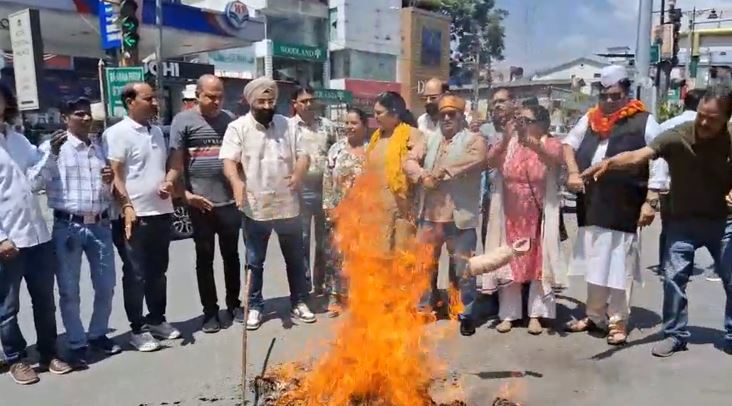 कांग्रेस का हल्लाबोल