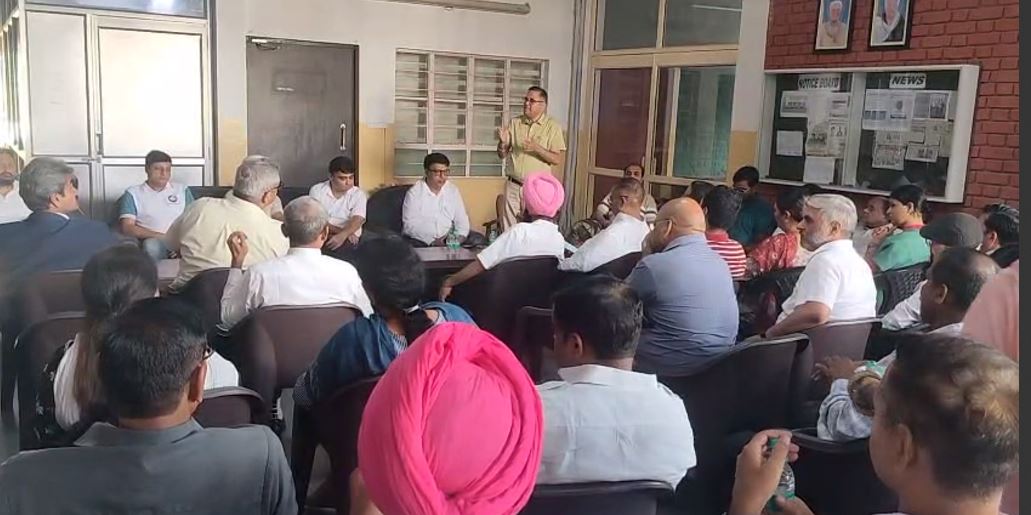 काशीपुर गोलीकांड: लंच बॉक्स में पिस्टल छिपाकर लाया था छात्र, टीचर पर झोंका फायर