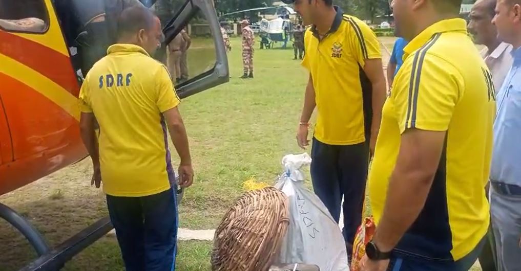 Uttarkashi Cloudburst: हर्षिल से गर्भवती महिला को लाया गया मातली हेलीपैड, अस्पताल में कराया भर्ती dharali