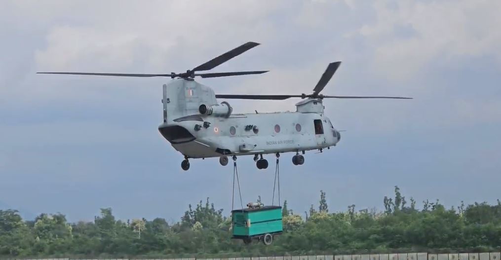 Uttarkashi Cloudburst: हर्षिल से गर्भवती महिला को लाया गया मातली हेलीपैड, अस्पताल में कराया भर्ती dharali