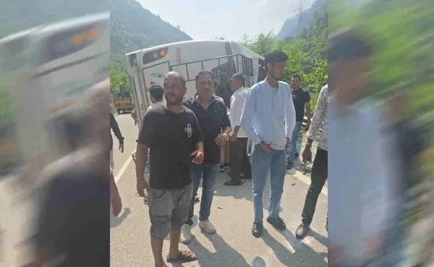 bus accident in rishikesh-chamba-gangotri-highway tehri