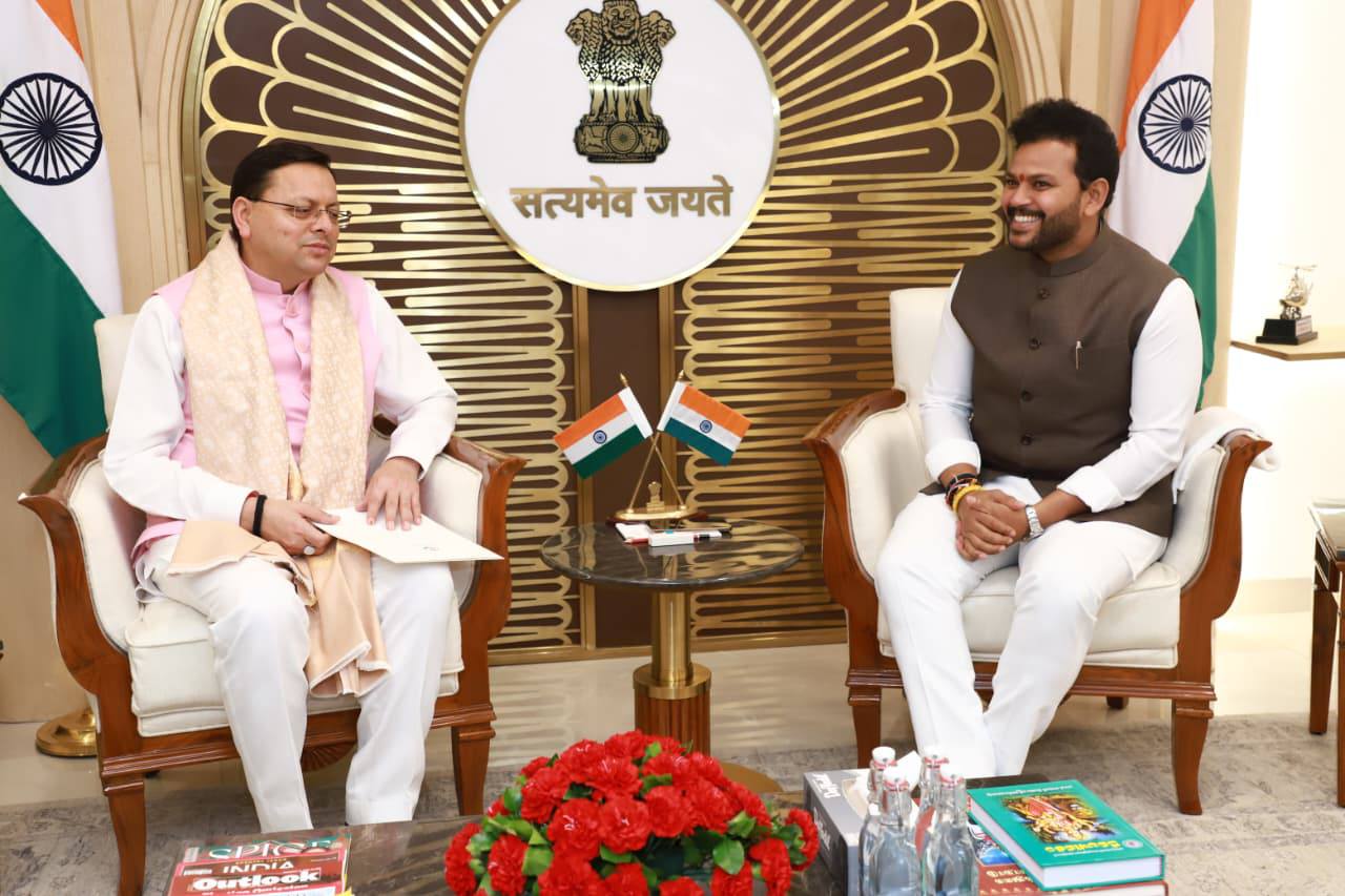 CM धामी ने की केंद्रीय नागरिक उड्डयन मंत्री से मुलाकात