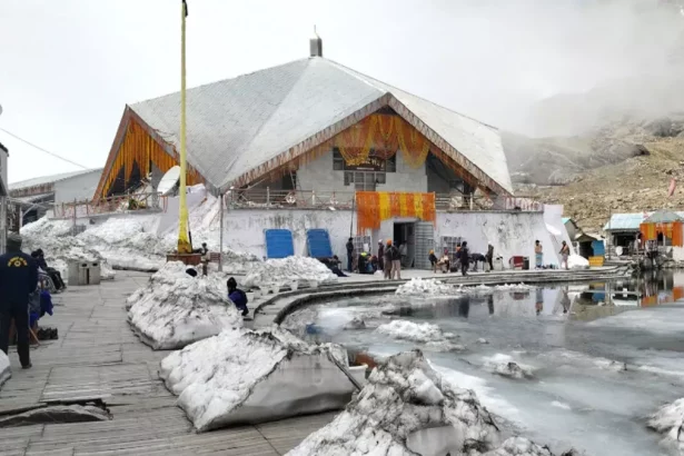 hemkund-sahib-and-lokpal-laxman-temple-doors-closed-for-winter-2025-today