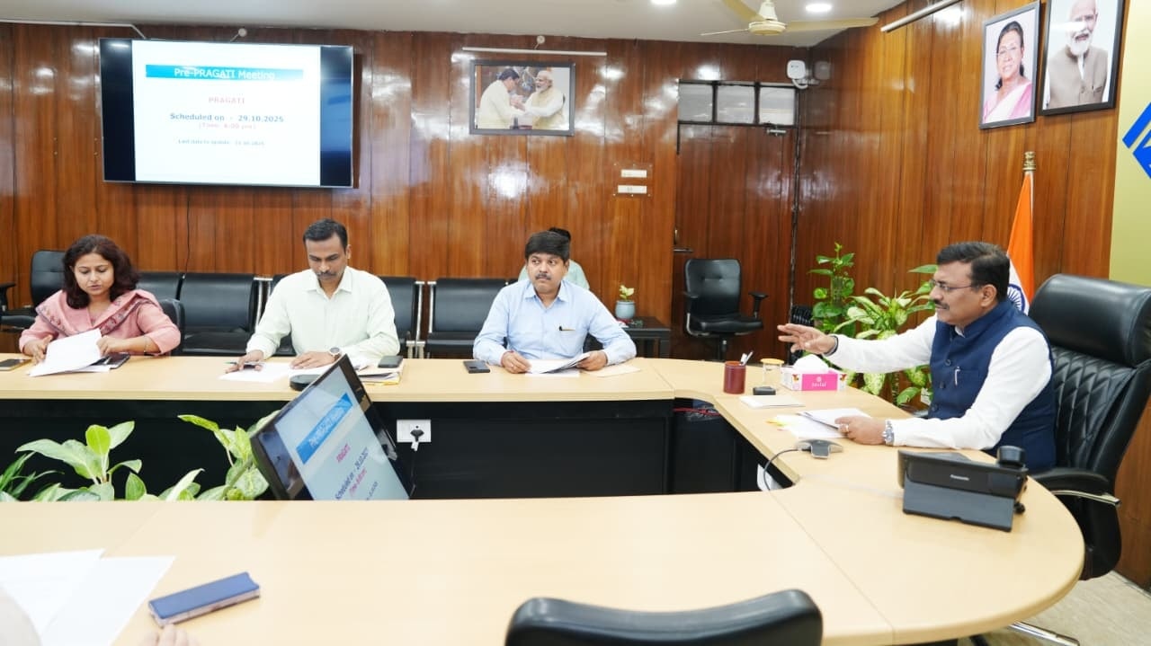 सरकारी स्कूल होंगे हाईटेक, CS ने दिए पीएमश्री तर्ज पर नई योजना की रूपरेखा तैयार करने के निर्देश cs baithak