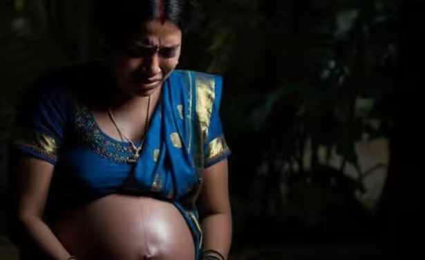 haridwar-woman-give-birth-on-hospital-floor