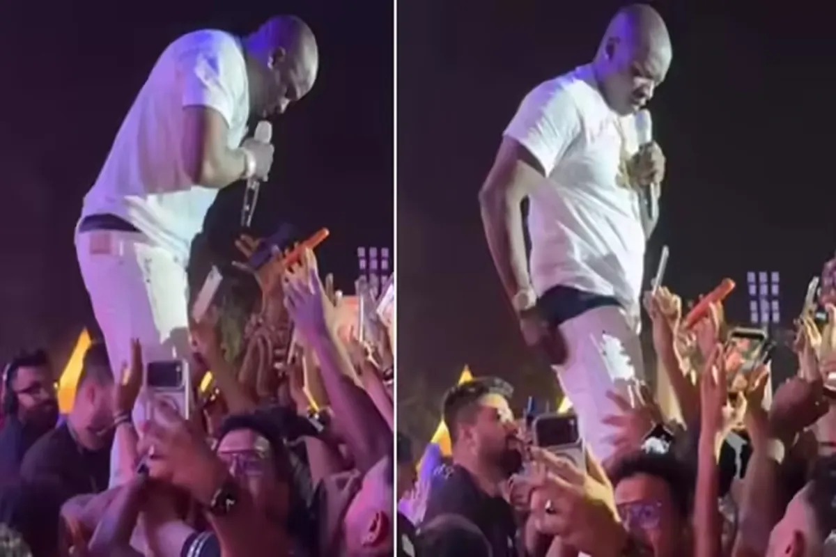 akon-music-concert-fans-pulled-his-pants video viral