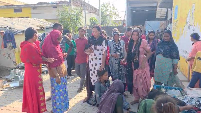 बाजपुर में कूड़ा उठाने वाली गाड़ी ने गली में खेल रही बच्ची को रौंदा, दर्दनाक मौत