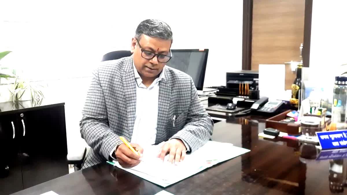 CM के विशेष सचिव IFS पराग मधुकर धकाते घोड़े से गिरकर घायल, अस्पताल में कराया भर्ती