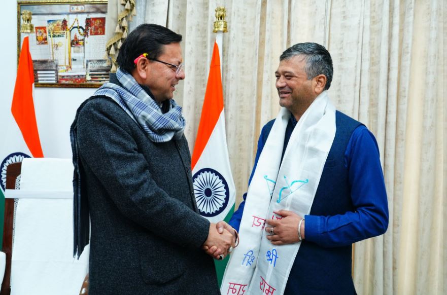 dehradun mayor saurabh thapliyal meet cm dhami