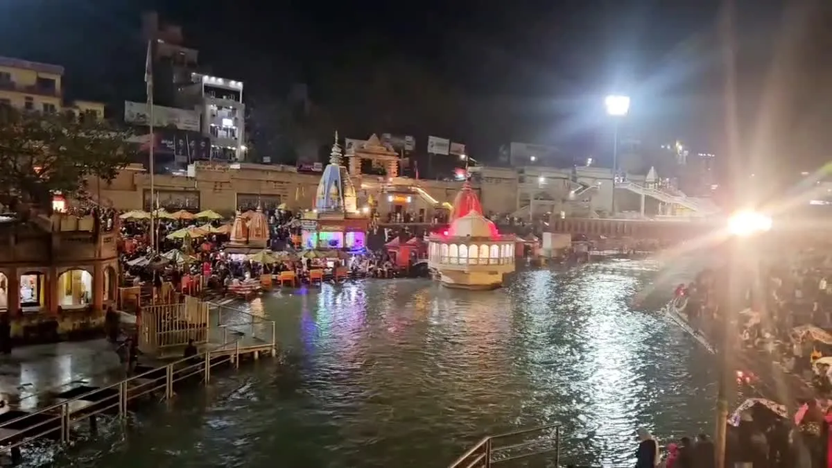 Haridwar News devotees-take-holy-bath-on basant-panchami-2026-in haridwar-har-ki-pauri