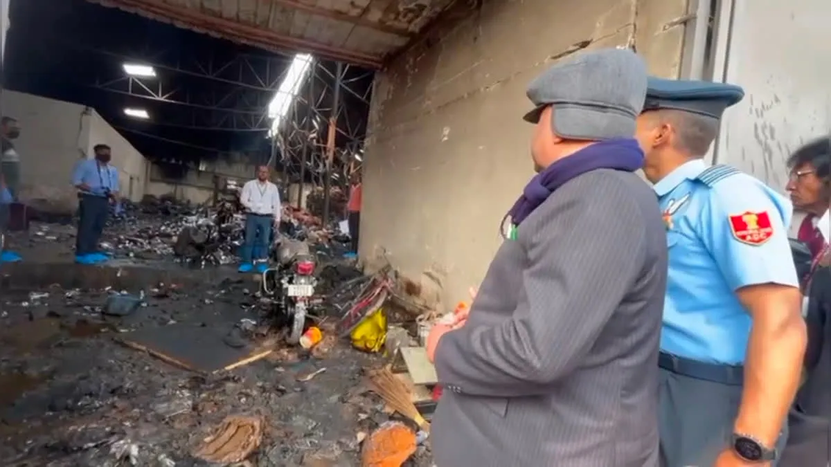 Wow Momo में लगी भीषण आग, झुलसे लोग, हड्डियां और खोपड़ियां ही बची, अब तक 25 शव बरामद bengal