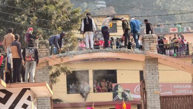 अगस्त्यमुनि बवाल: मुनि महाराज की देवरा यात्रा में हंगामा, DM ने दिए सरकारी गेट तोड़ने वालों पर कार्रवाई के निर्देश