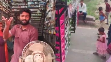 Video: किसी का जश्न किसी के लिए मुसिबत!, DJ वाले से हाथ जोड़ता रहा दुकानदार फिर भी... loud-dj-music-shakes-shop-walls-video-viral