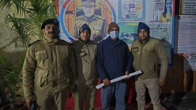 Dehradun में धर्म पूछकर कश्मीरी युवकों के साथ हुई मारपीट, पुलिस ने किया गिरफ्तार dehradun 2 kashmiri assaulted accused arrested