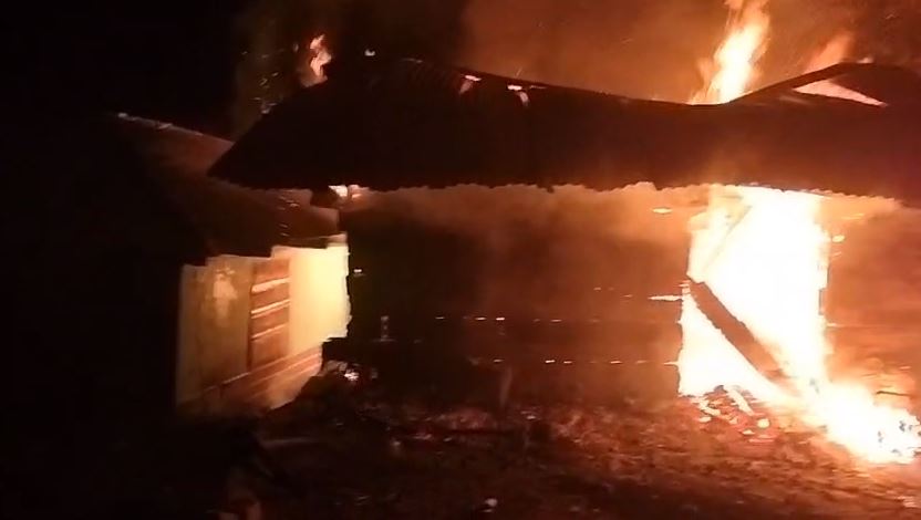 उत्तरकाशी के गुराड़ी गांव में लगी भीषण